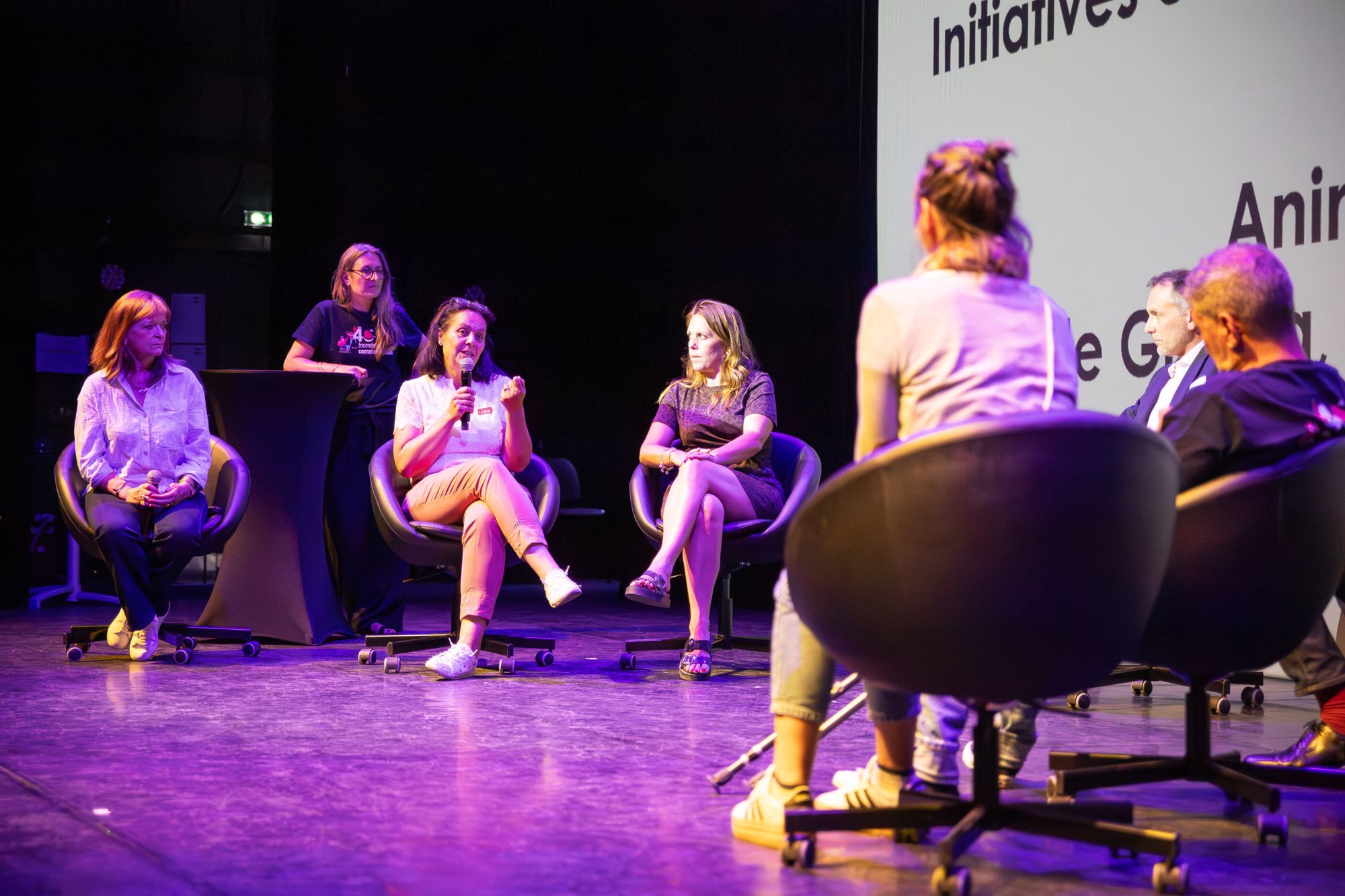 Le classeur et la tablette de communication